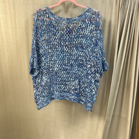 Blue and White Knit Top - Spanner - Picture 2 of 4